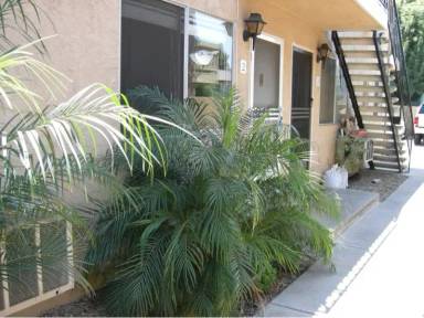 Main picture of 3634 S Barcelona St