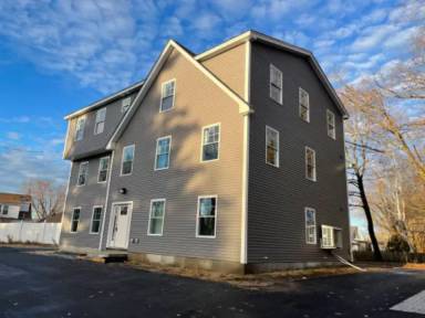 Main picture of 10 White Birch Ln