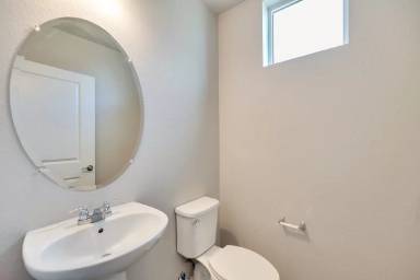 Main picture of 9269 Garnett St