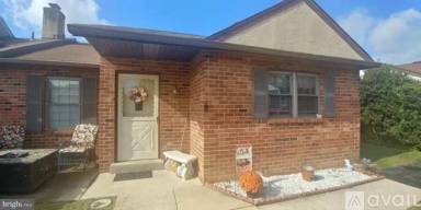 Main picture of 216 Corinthian Ave