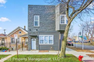 Main picture of 3300 S Bell Ave