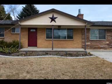Main picture of 247 Orchard Ave