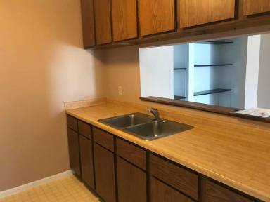 Main picture of 616 Bluebird Dr