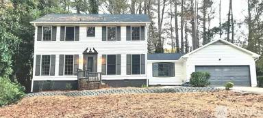 Main picture of 4870 Woodhurst Way