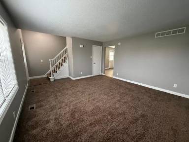 Main picture of 420 E Dewald St