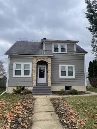 Main picture of 5015 Illinois St