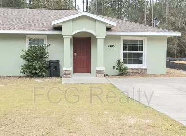 Main picture of 9383 N Peachtree Way