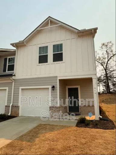 Main picture of 919 Yarn Way