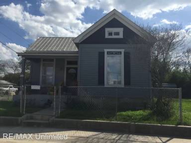 Main picture of 404 Clay St