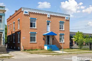 Main picture of 1107 N Burdick St