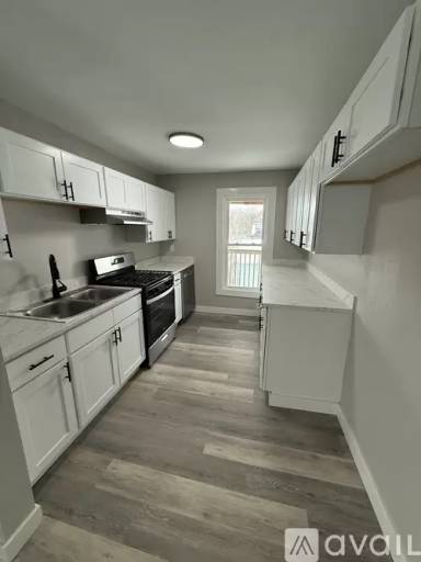 Main picture of 315 W Division St
