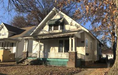 Main picture of 616 E Chandler Ave