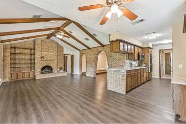 Main picture of 714 Whitecap Dr