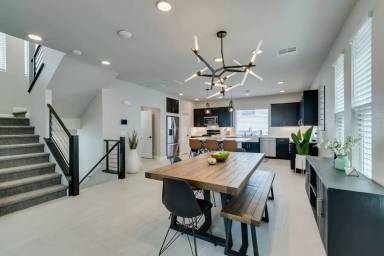 Main picture of 8166 Eaton Hill St