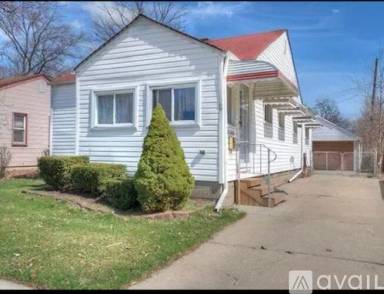 Main picture of 2146 Symes St