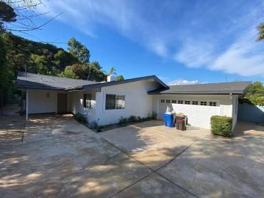 Main picture of 16634 Calneva Dr