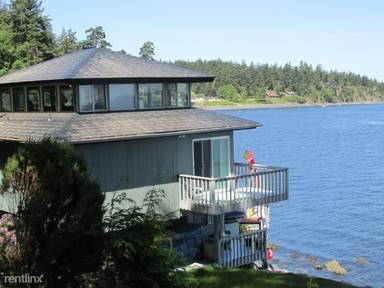 Main picture of 585 Raccoon Point Rd