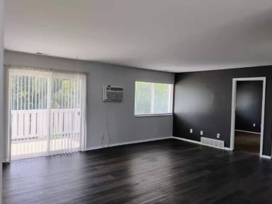 Main picture of Willow Manor Apartments