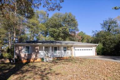 Main picture of 5593 Laurel Ln NW