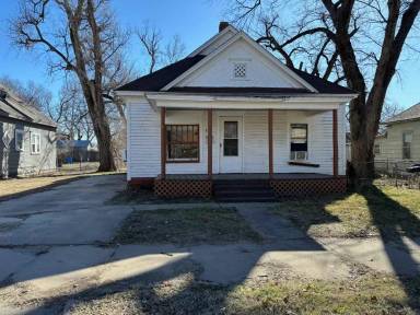 Main picture of 711 E 6th Ave
