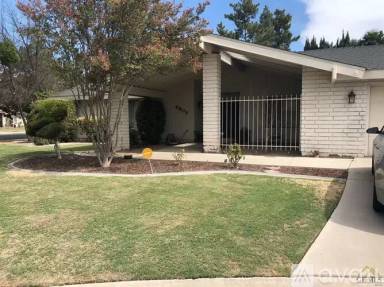 Main picture of 6308 Loring Cir