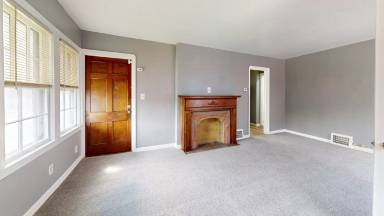 Main picture of 3604 W 130th St