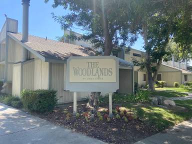 Main picture of 1965 Coulston St