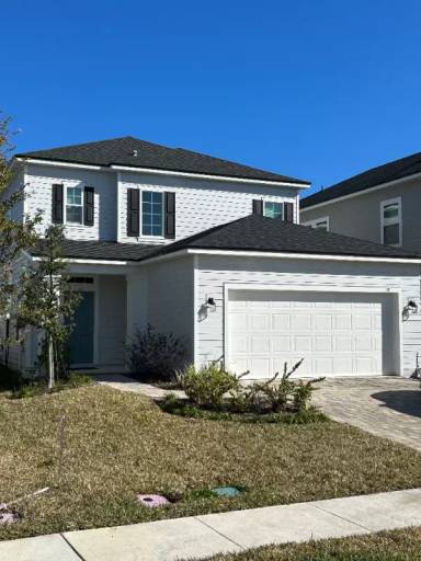 Main picture of 96 Newton Ln