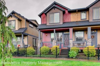Main picture of 1476 NE Redspire Ln