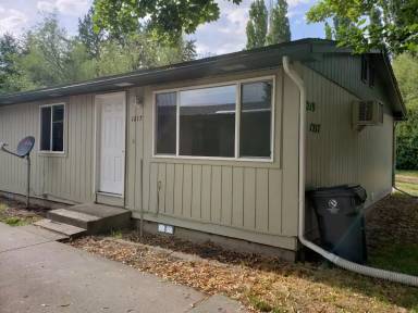 Main picture of 1241 S Hanson Ave