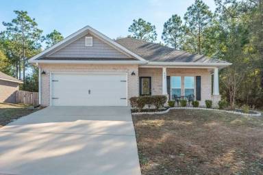 Main picture of 667 Red Fern Rd