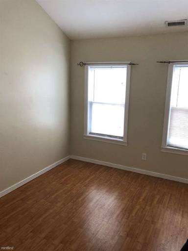 Main picture of 2309 Tulip St