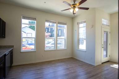 Main picture of 5607-5625 E Burnside St and 15 NE 57th Ave Apartments