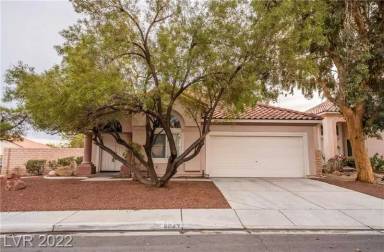 Main picture of 8043 Shadowvale Dr