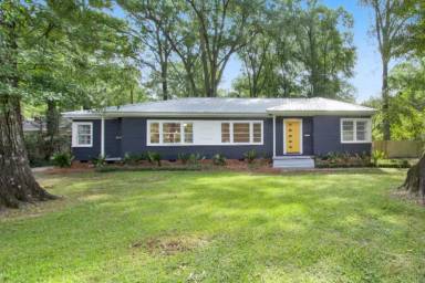 Main picture of 4146 Robin Dr