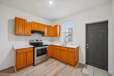 Main picture of 547 S Redfield St