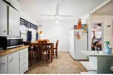 Main picture of 5015 41st St
