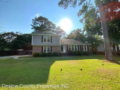 Main picture of 405 Scotsdale Dr