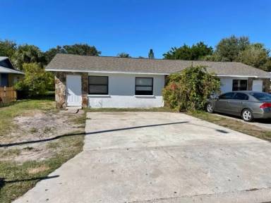 Main picture of 6024 1st St E