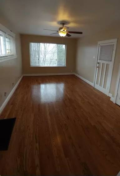 Main picture of 4985 Quincy St