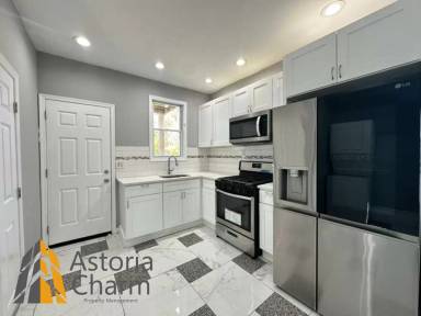 Main picture of 3004 Clifton Avenue - 3
