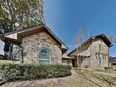 Main picture of 9614 Millridge Cir