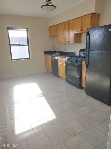 Main picture of 640 Washington Rd