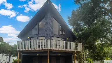 Main picture of 806 66th Ave W