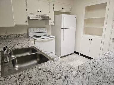 Main picture of 1772 Waverly Ave