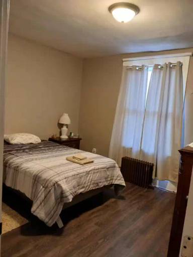 Main picture of 869 Kenneth Ave