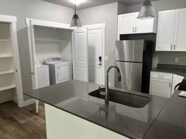 Main picture of 5072 North University Avenue - 101