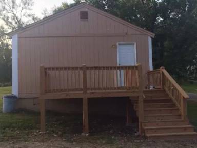 Main picture of 8225 Center Dr