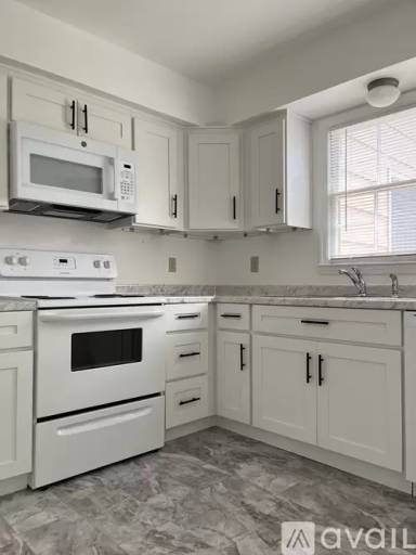 Main picture of 1 Spring Hope Cir