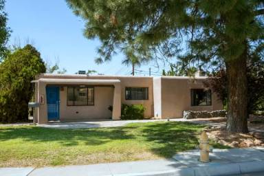 Main picture of 1601 Hendola Dr NE
